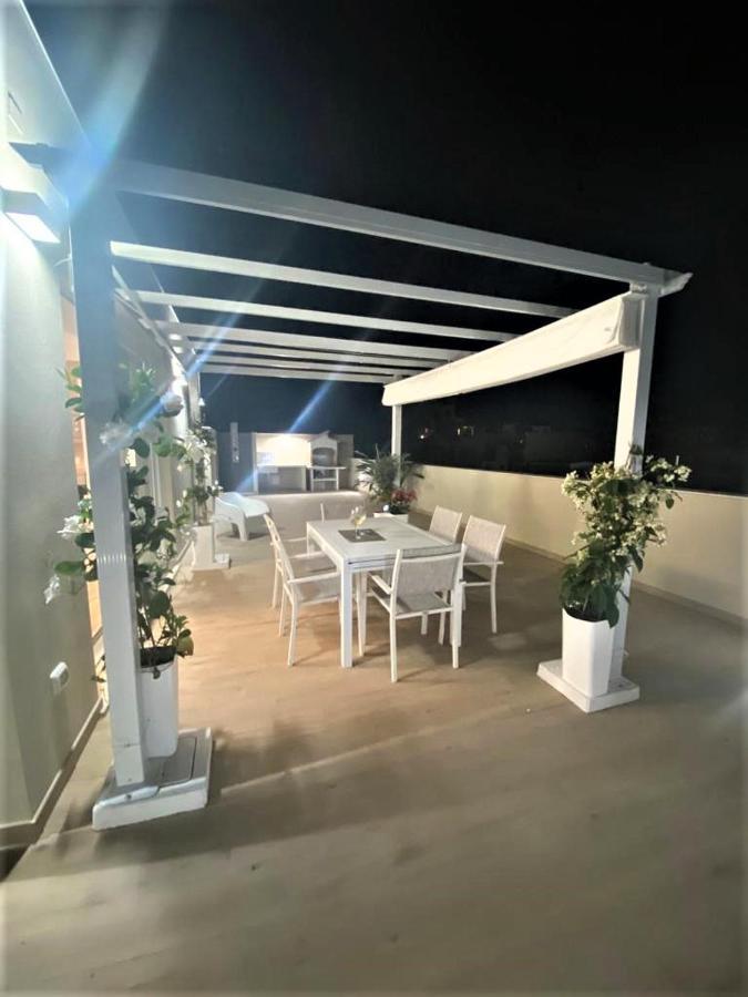 Rossini Penthouse Apartment Cagliari Bagian luar foto