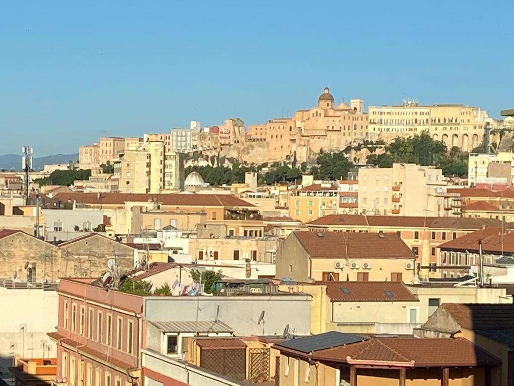 Rossini Penthouse Apartment Cagliari Bagian luar foto