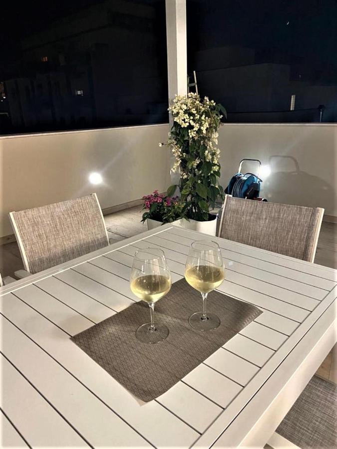 Rossini Penthouse Apartment Cagliari Bagian luar foto