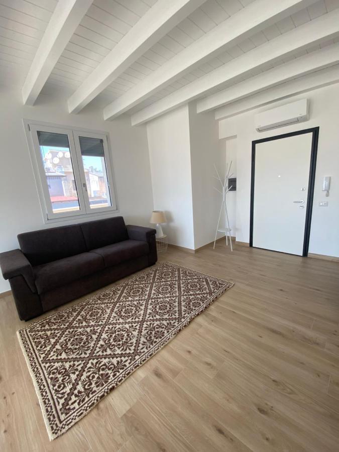 Rossini Penthouse Apartment Cagliari Bagian luar foto