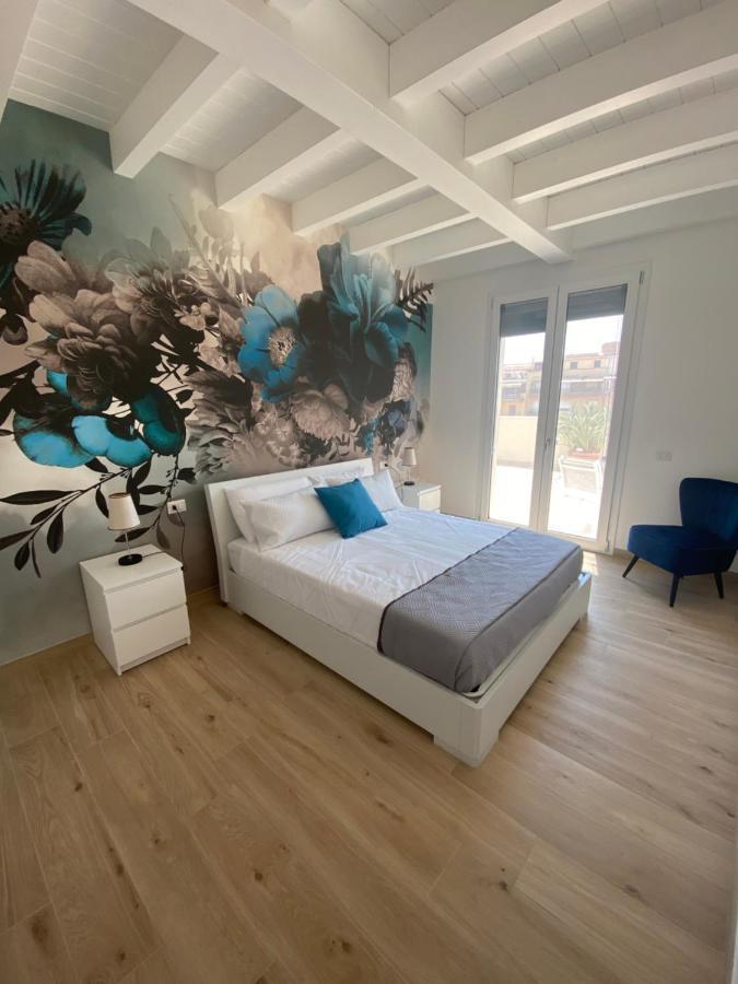 Rossini Penthouse Apartment Cagliari Bagian luar foto