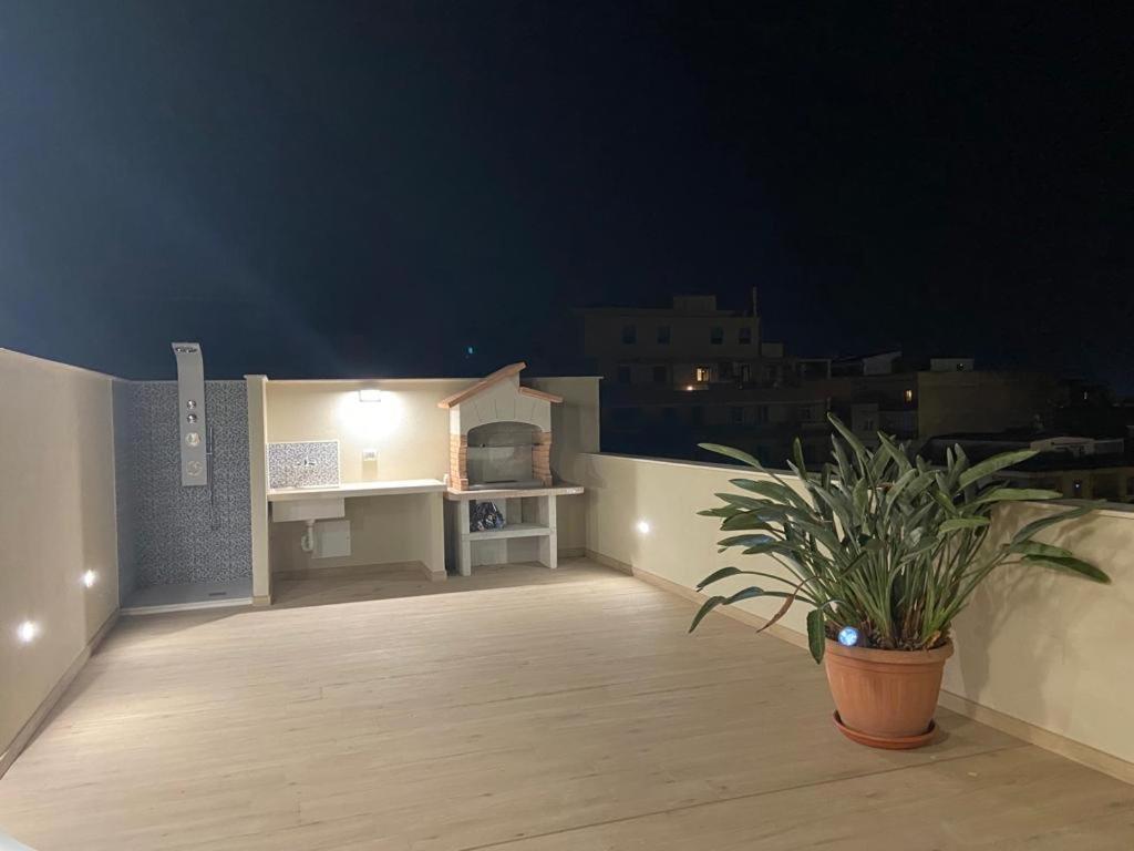 Rossini Penthouse Apartment Cagliari Bagian luar foto